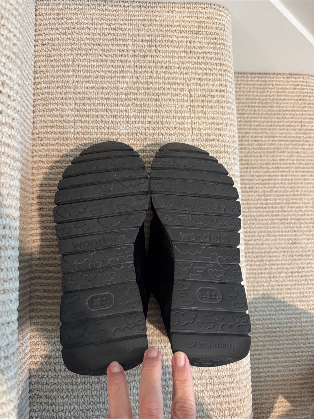 Wonders Women’s Oslo Black and Metallic Fashion Sneaker - Picture 7 of 7